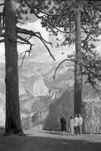 Visitors at Washburn Point near Glacier Point.