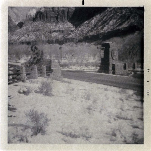 Fence construction at the South Entrance.