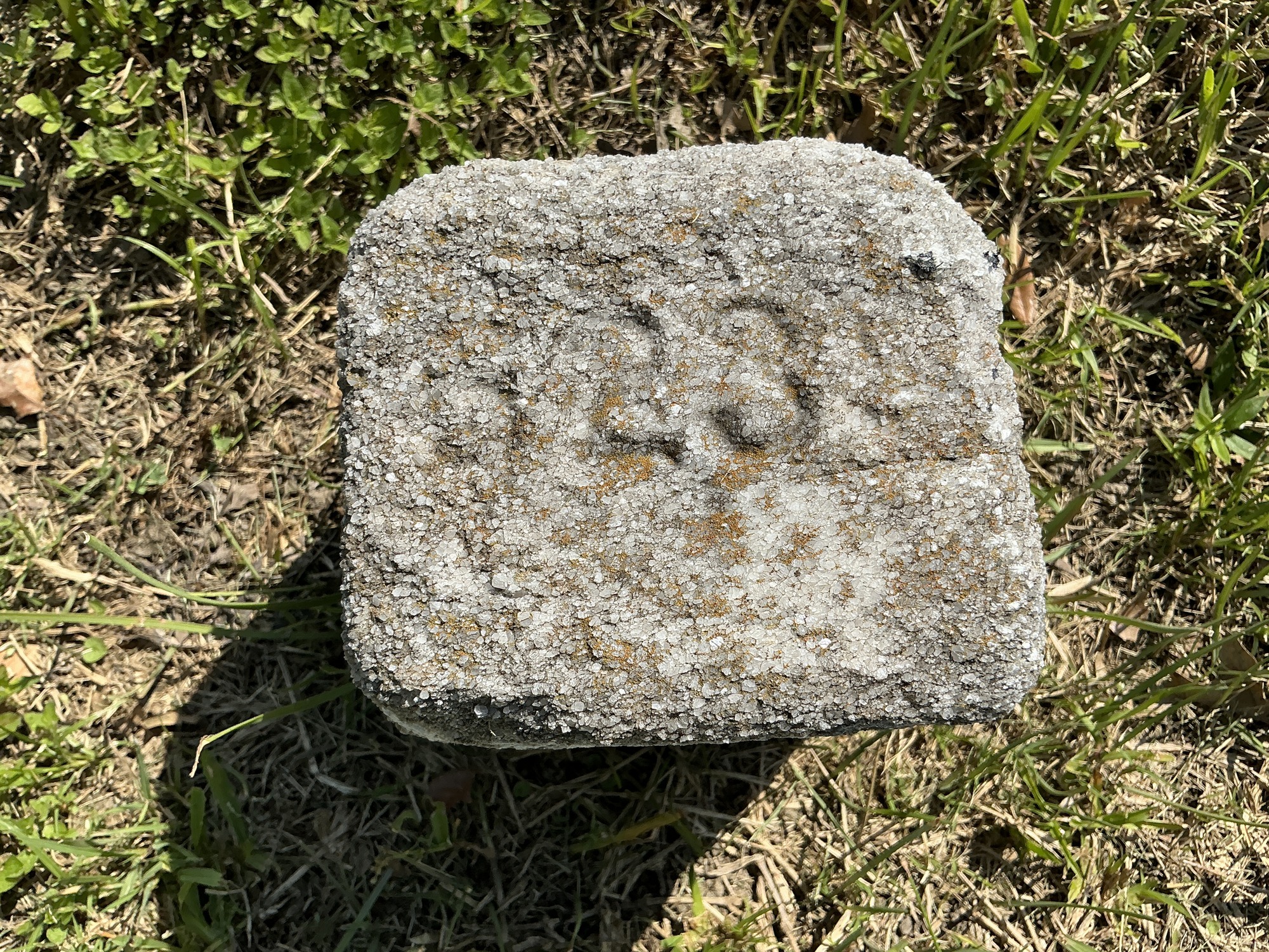 Top of flat marble marker