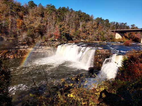 The 45 ft /  13.7 m Little River Falls is one of the main attractions at Little River Canyon. As Little River is almost solely dependent on rainfall for its flow, the size of the waterfall can vary greatly from day to day, especially in the summer.