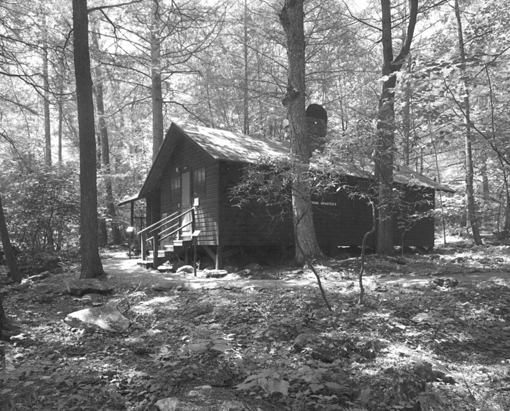 VA-119-67	CAMP HOOVER. PRIME MINISTERS CABIN. LOOKING WEST.  More about HAER Photo Documentation...