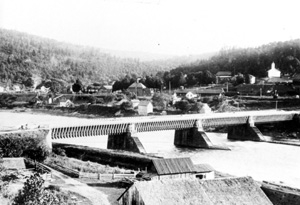 At a cost of $41,750 and completed in time for the 1849 boating season it was an engineering marvel. With its 8 ½ inch spun wire cables, each containing 2,150 wire strands, it could hold 1,900 tons of water weight (dead load)!! Today it survives as the oldest standing wire cable suspension bridge in the western hemisphere and, quite possibly, the world.