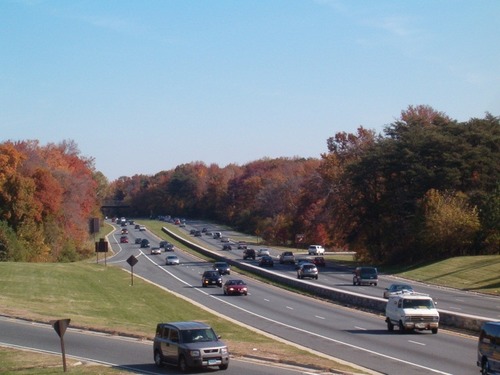 a picture of cars on the Baltimore Washington Parkway near Greenbelt Road