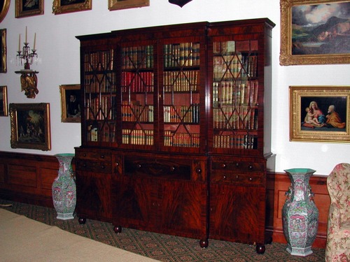 The Secretary in the Music Room of Hampton