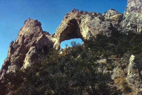 Lexington Arch is a seven-story tall limestone arch.