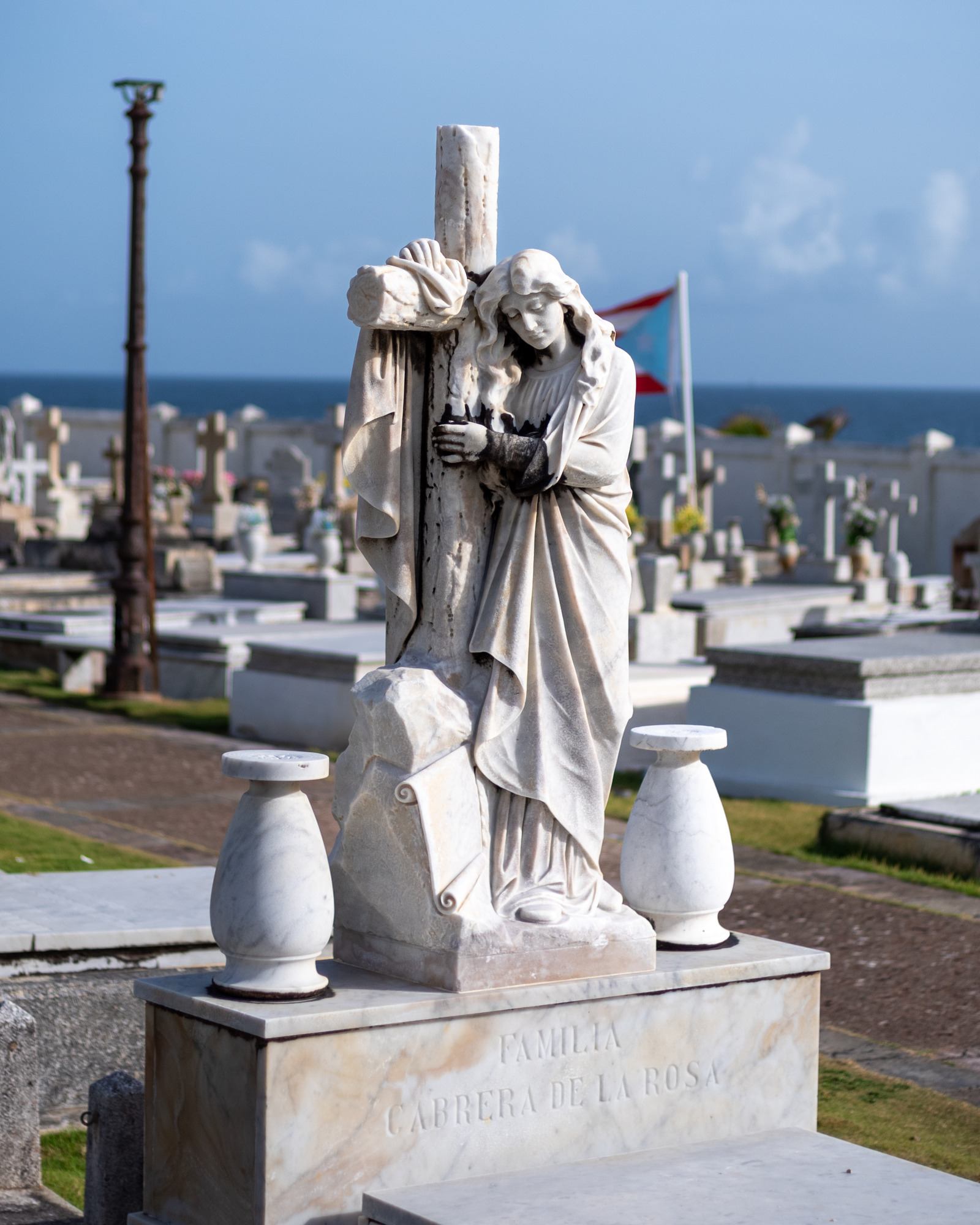 Stone Angel Grave Monument