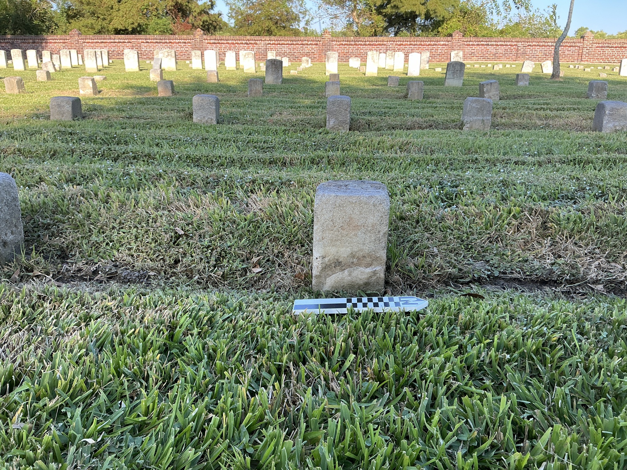 Extra image of flat marble marker