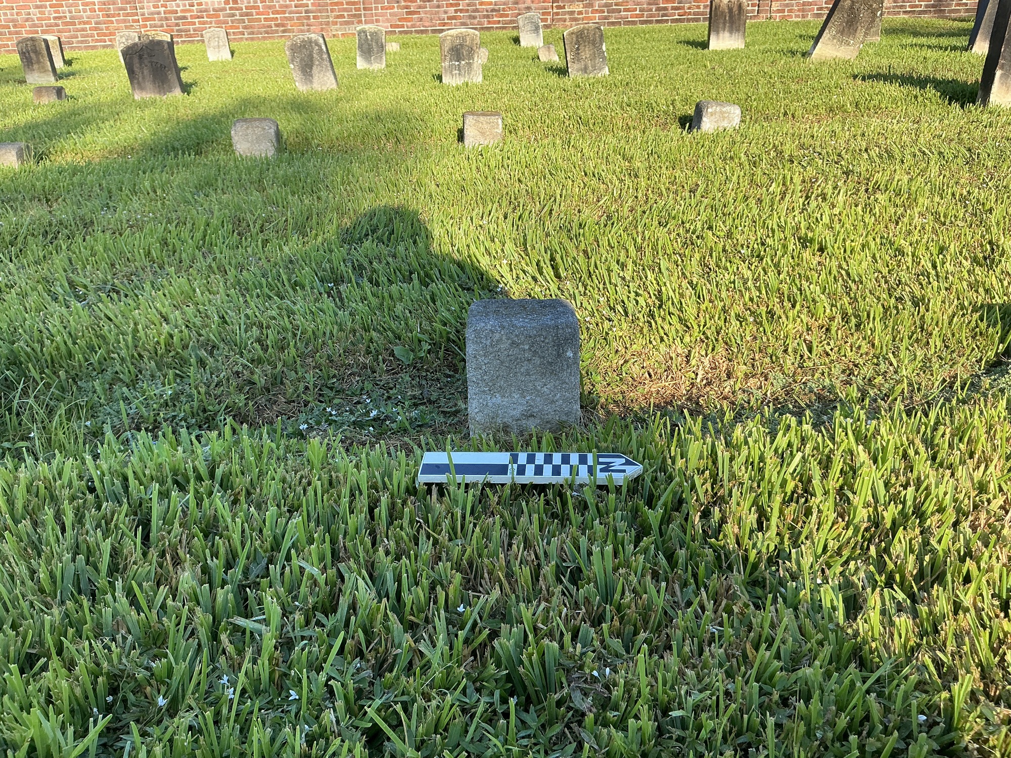 Extra image of flat marble marker