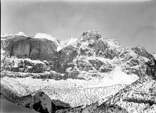 Snow covering Streaked Wall, the Beehives, and the Sentinel in Zion Canyon.