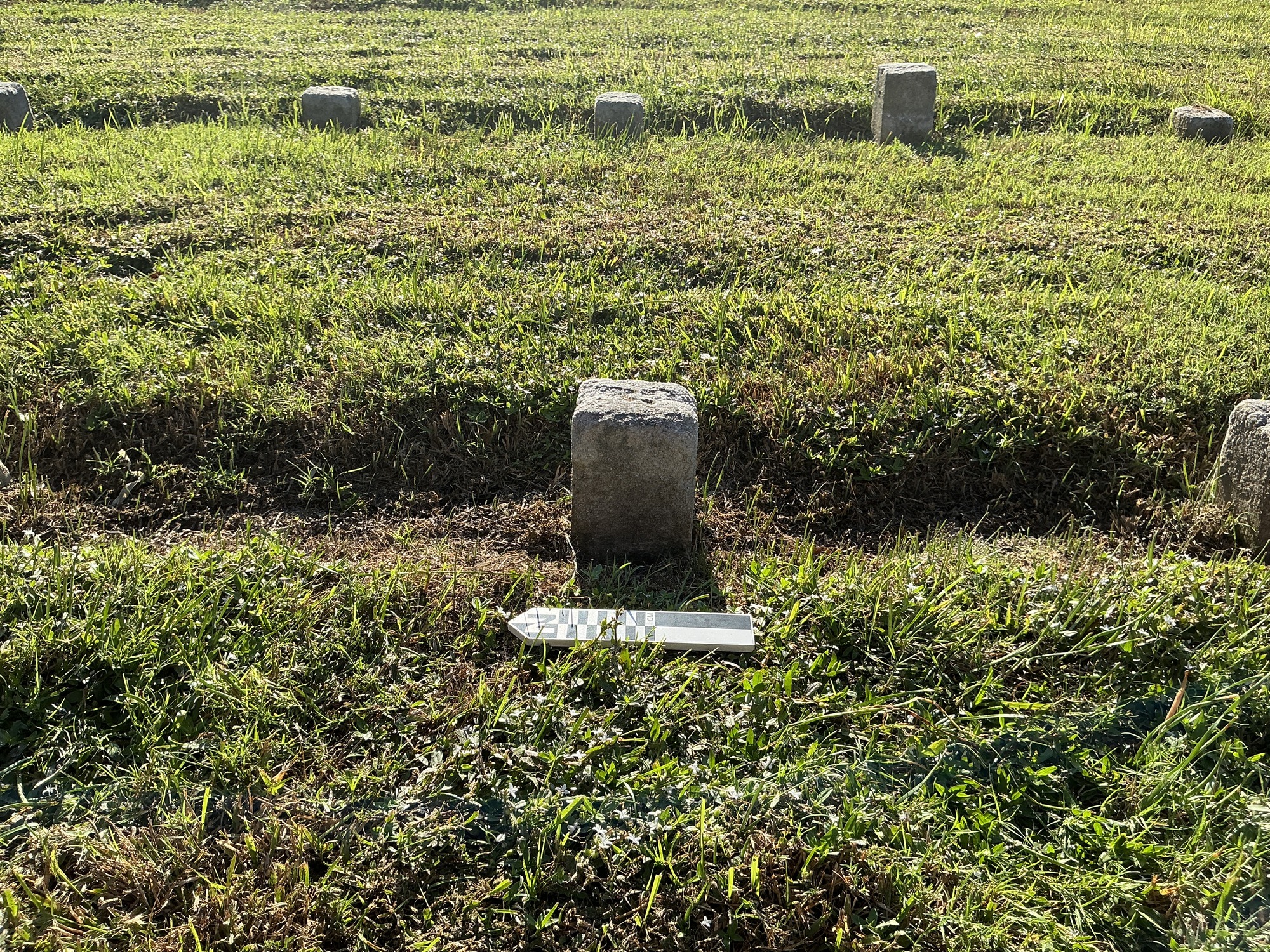 Extra image of flat marble marker