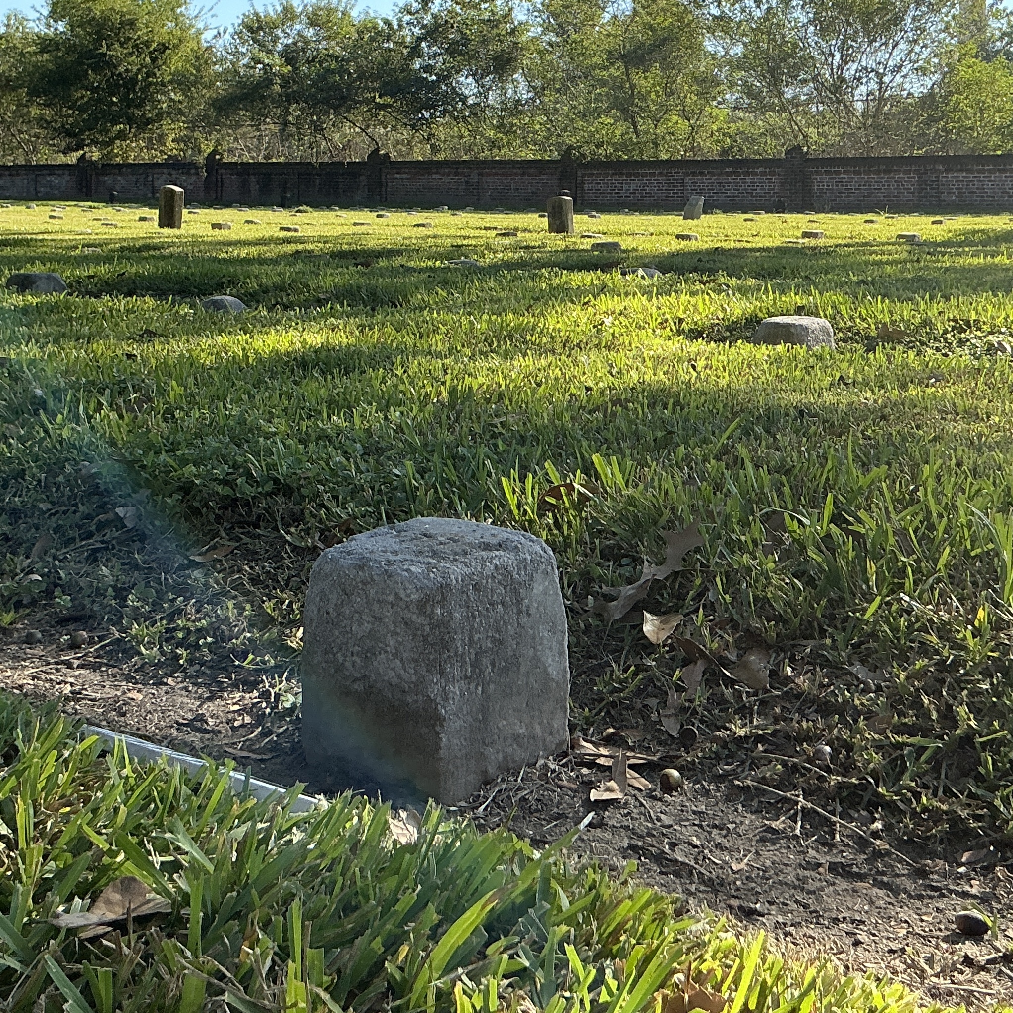 Extra image of flat marble marker