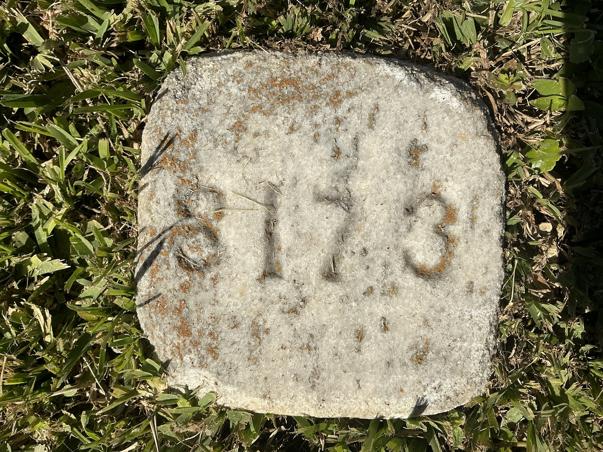 Top of flat marble marker