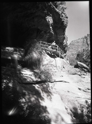 Canyon Overlook Trail - prefabricated steel bridge in place.