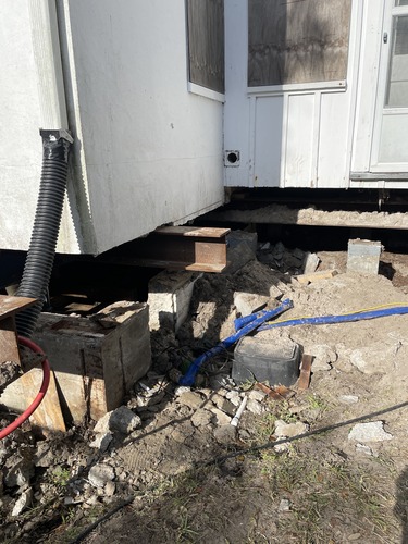 Ocracoke Double Keepers' Quarters lifting update 12-04-2025