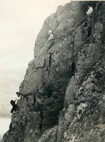 ROCK CLIMBING - THREE ON A STRING