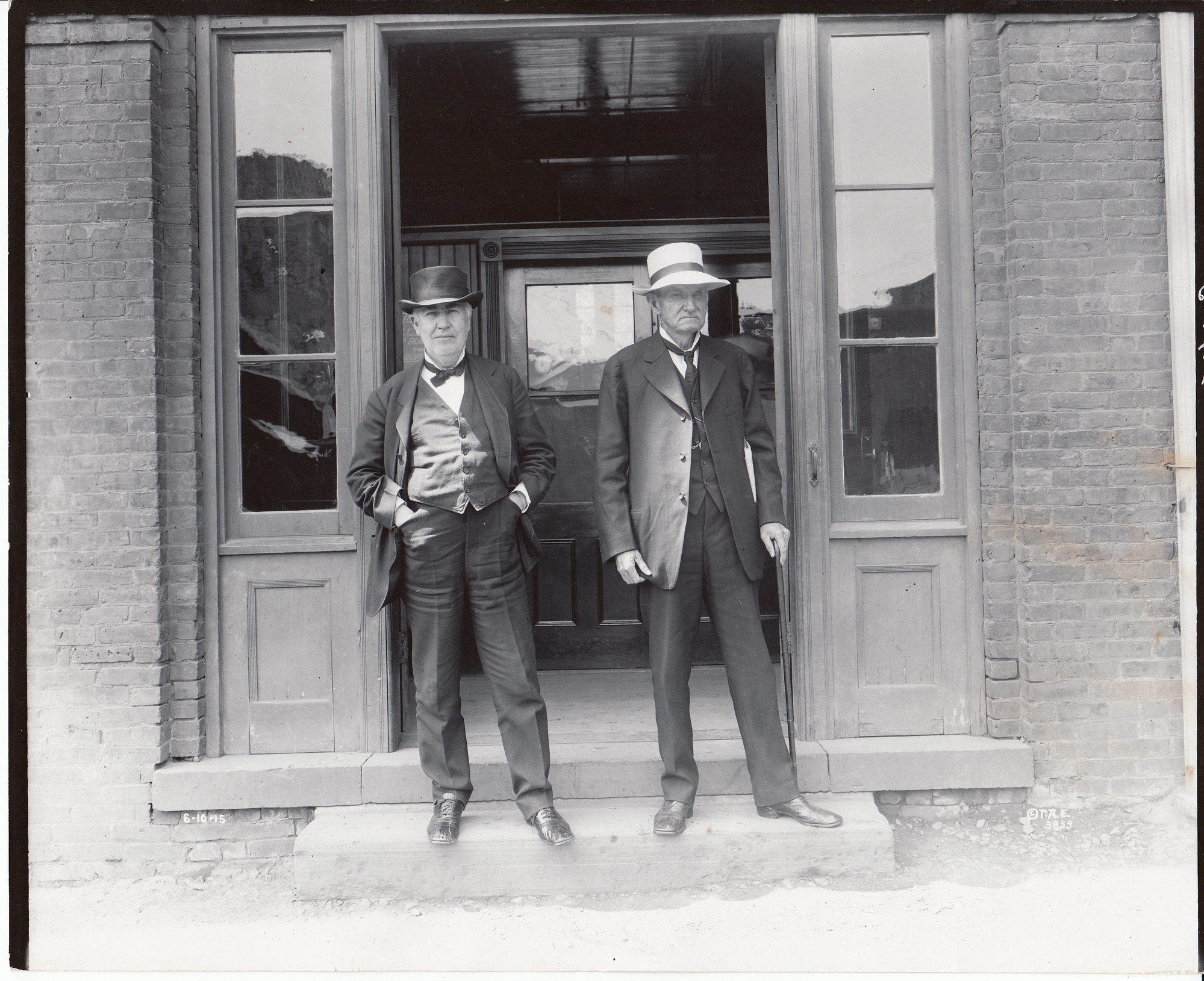 Thomas Edison and Senator Benjamin R. Tillman in front of Building 5 at Edison's West Orange Laboratory.