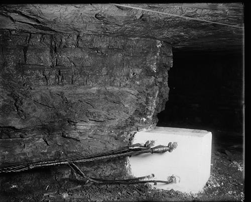 A1211-A1225--Unknown mine--Electric Wiring [1916.04.29]