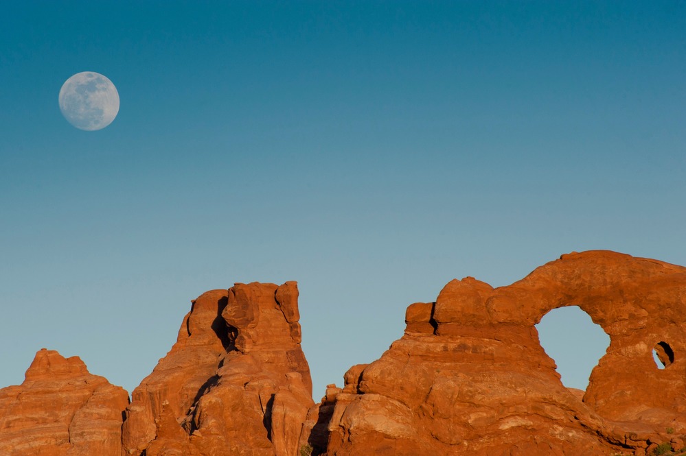 Turret Arch & Waxing Moon