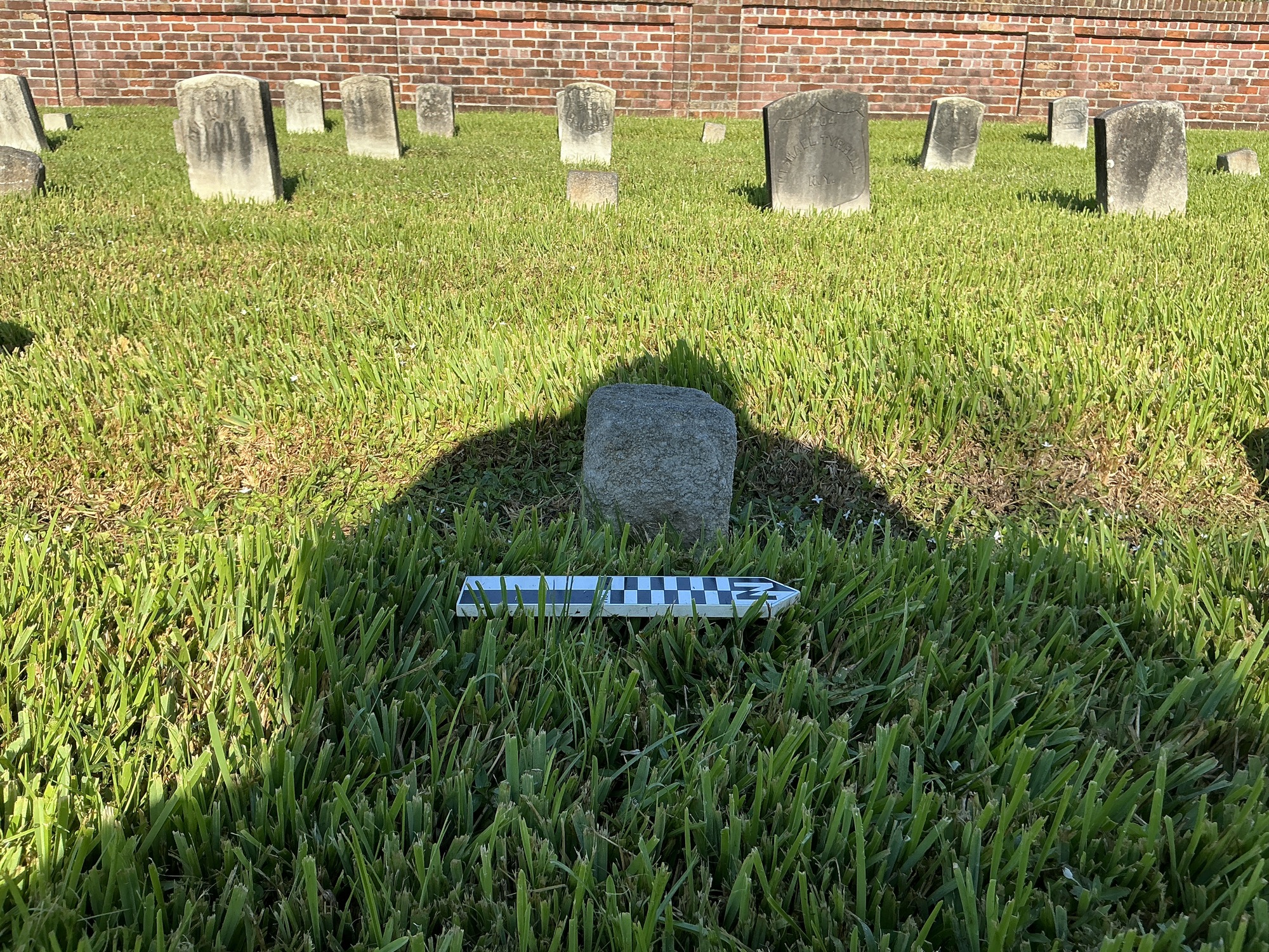 Extra image of flat marble marker