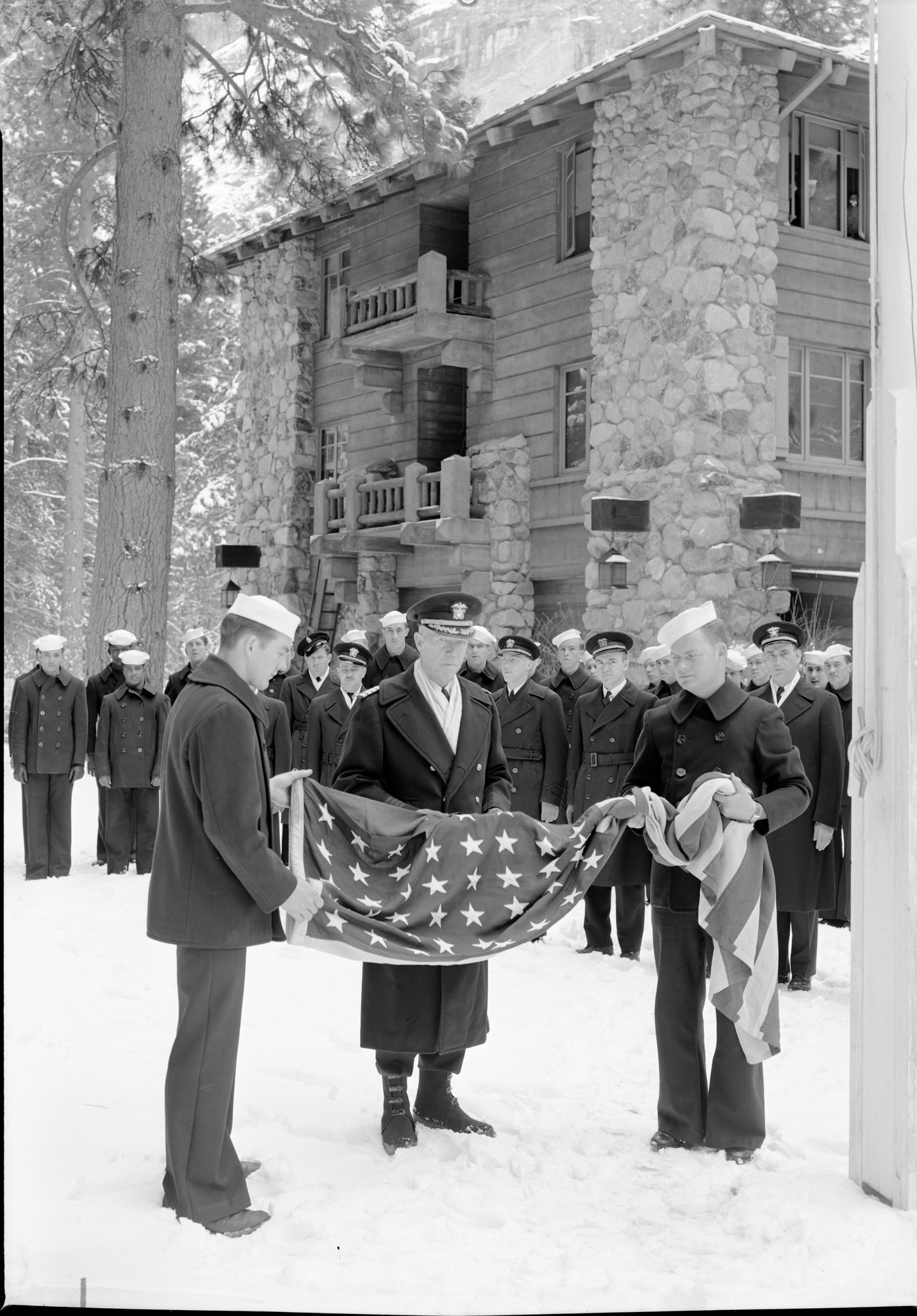 Military group - Ahwahnee. Names of people on back. F. Hollar; J.P. McAndrew; Chief McCarty; D.F. Shields (Lt. JG); M. Mullen; Capt. Hayden; R. Green; D. Nelson; A.B. Davis; A.D. Suslick (Lt.); J.P. Averly Michler; A. Ihlenfelt; W. Briach; B. Nason; W.L. Scifers (Lt.); M. Morison; L. Wegienka.