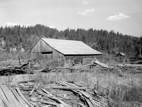Van Matre Horse Barn