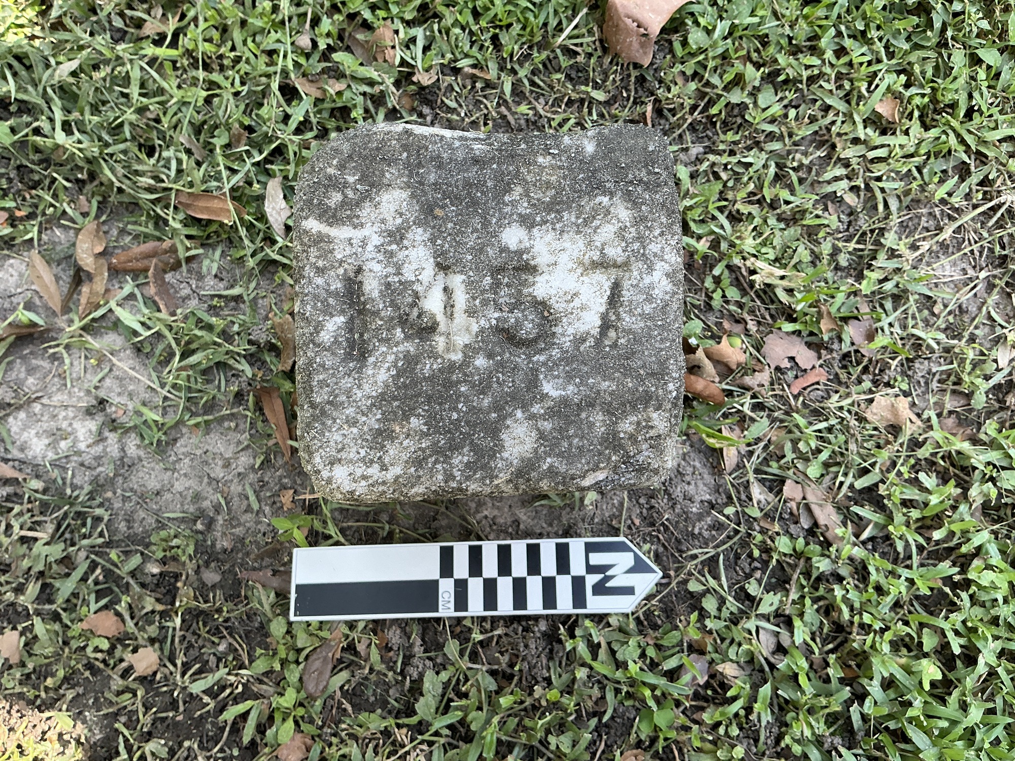 Extra image of flat marble marker