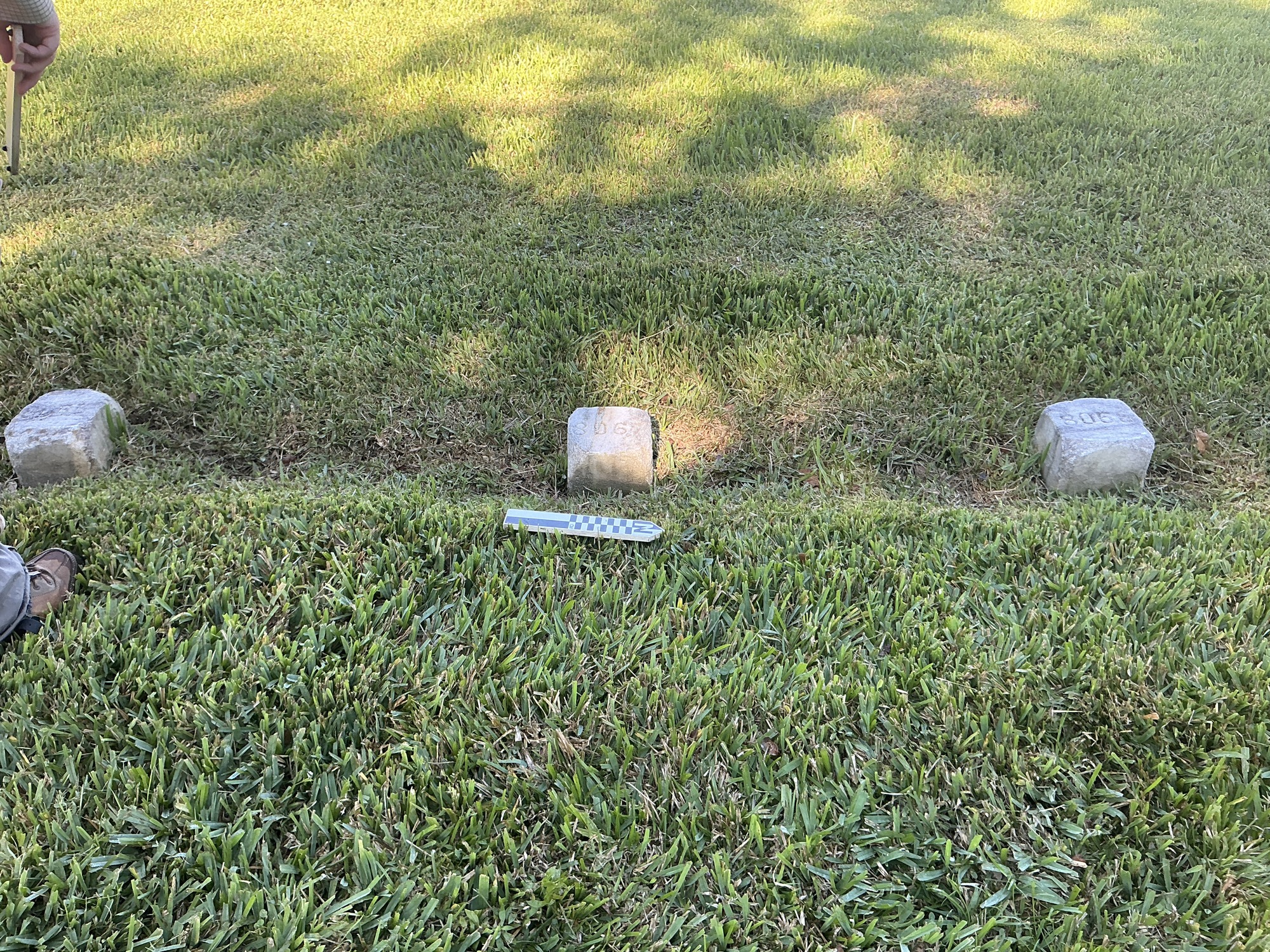 Extra image of flat marble marker