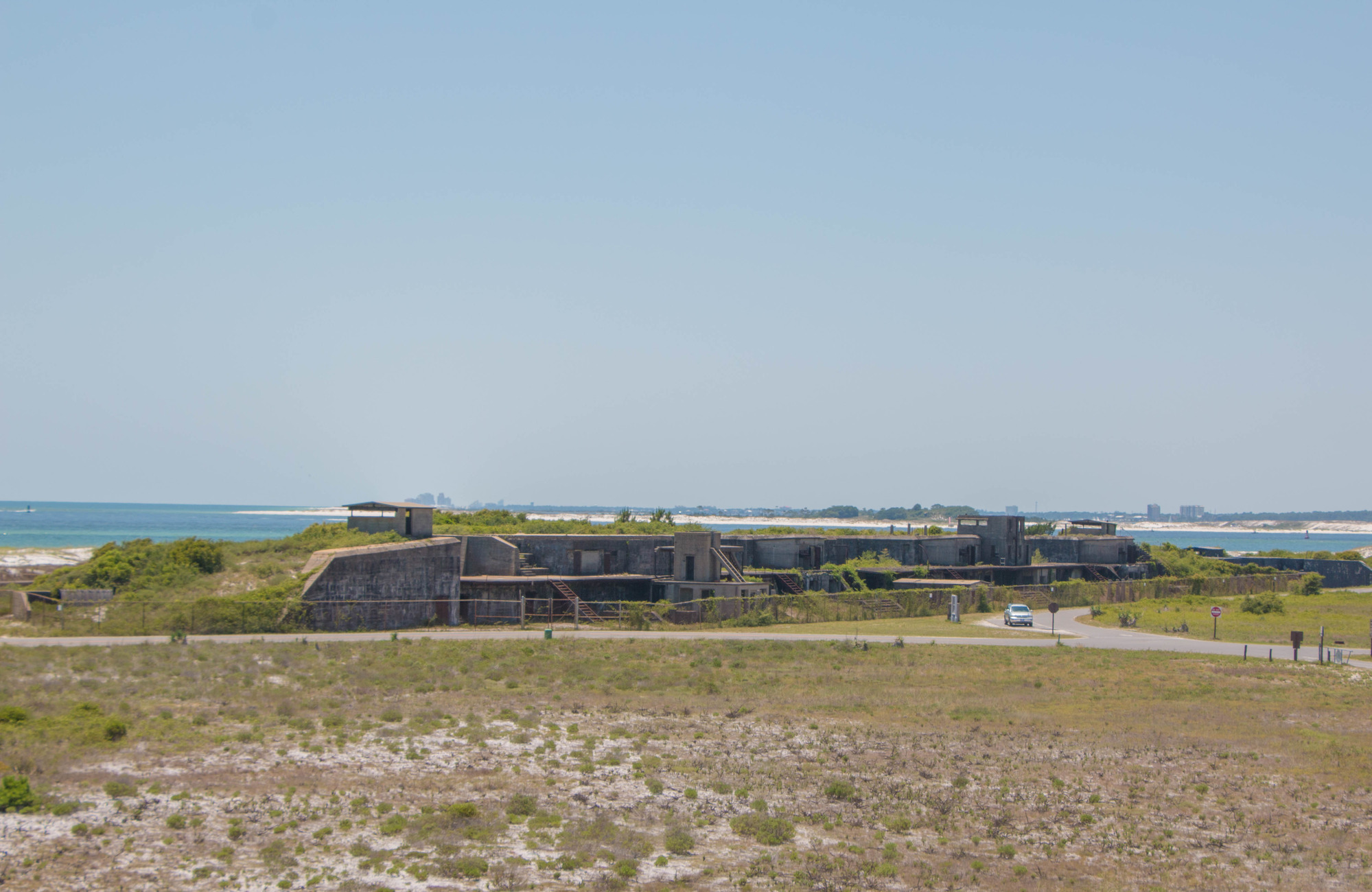 Wide shot of Batteries Cullum, Sevier and Van Swearingen