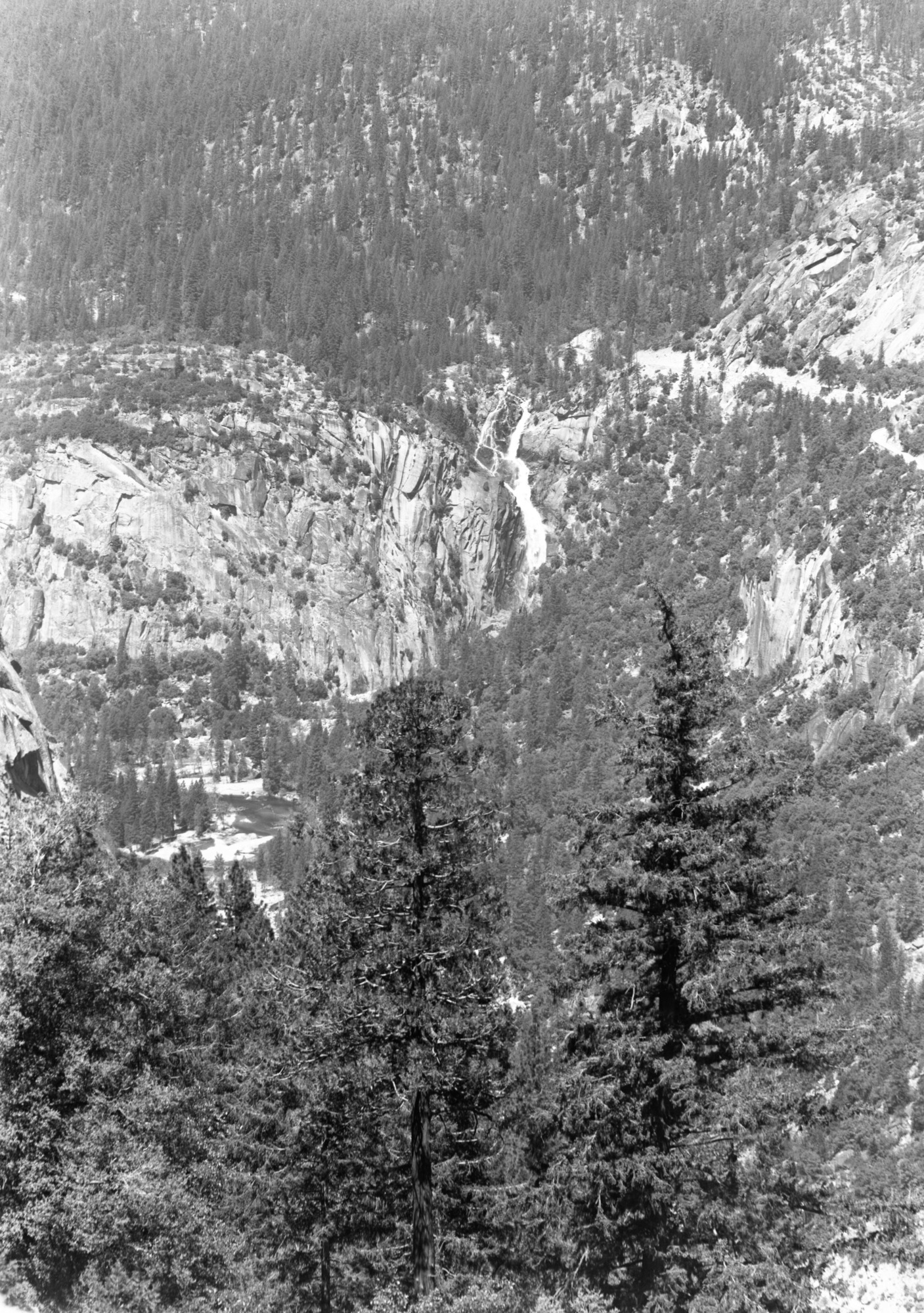 Cascade Fall from Wawona Rd.