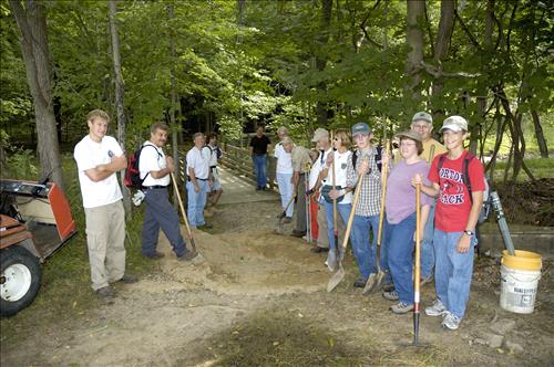 Volunteers repair trail in Cuyahoga Valley National Park