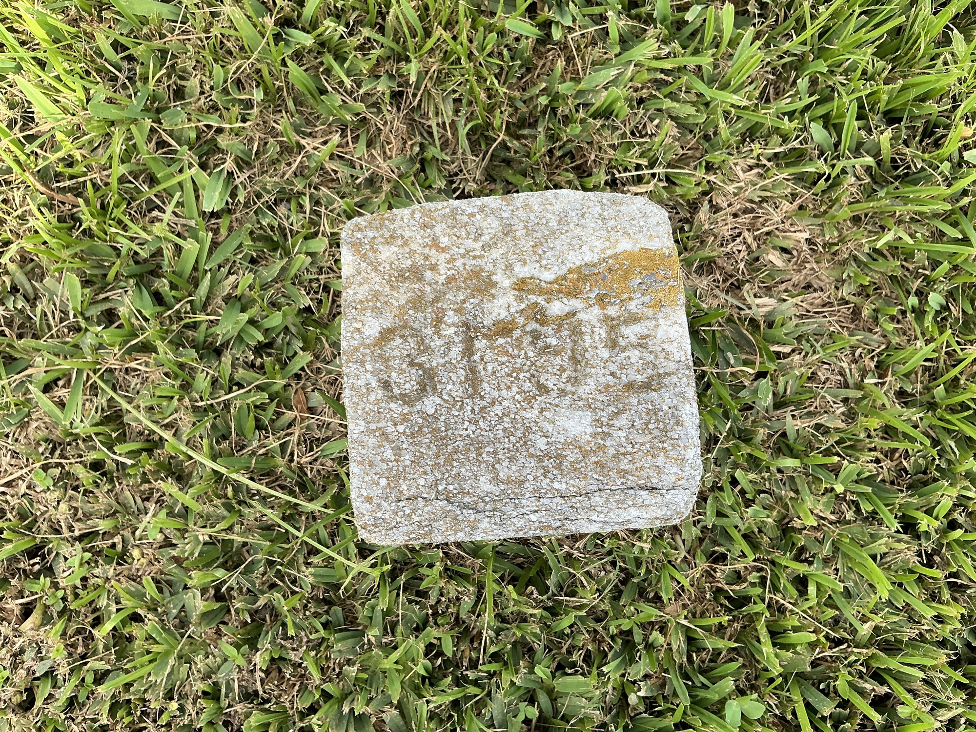 Top of flat marble marker