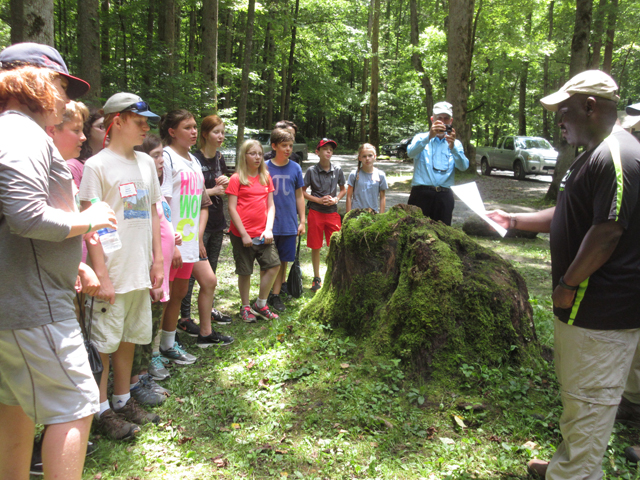 Presenting Junior Naturalist Certificates