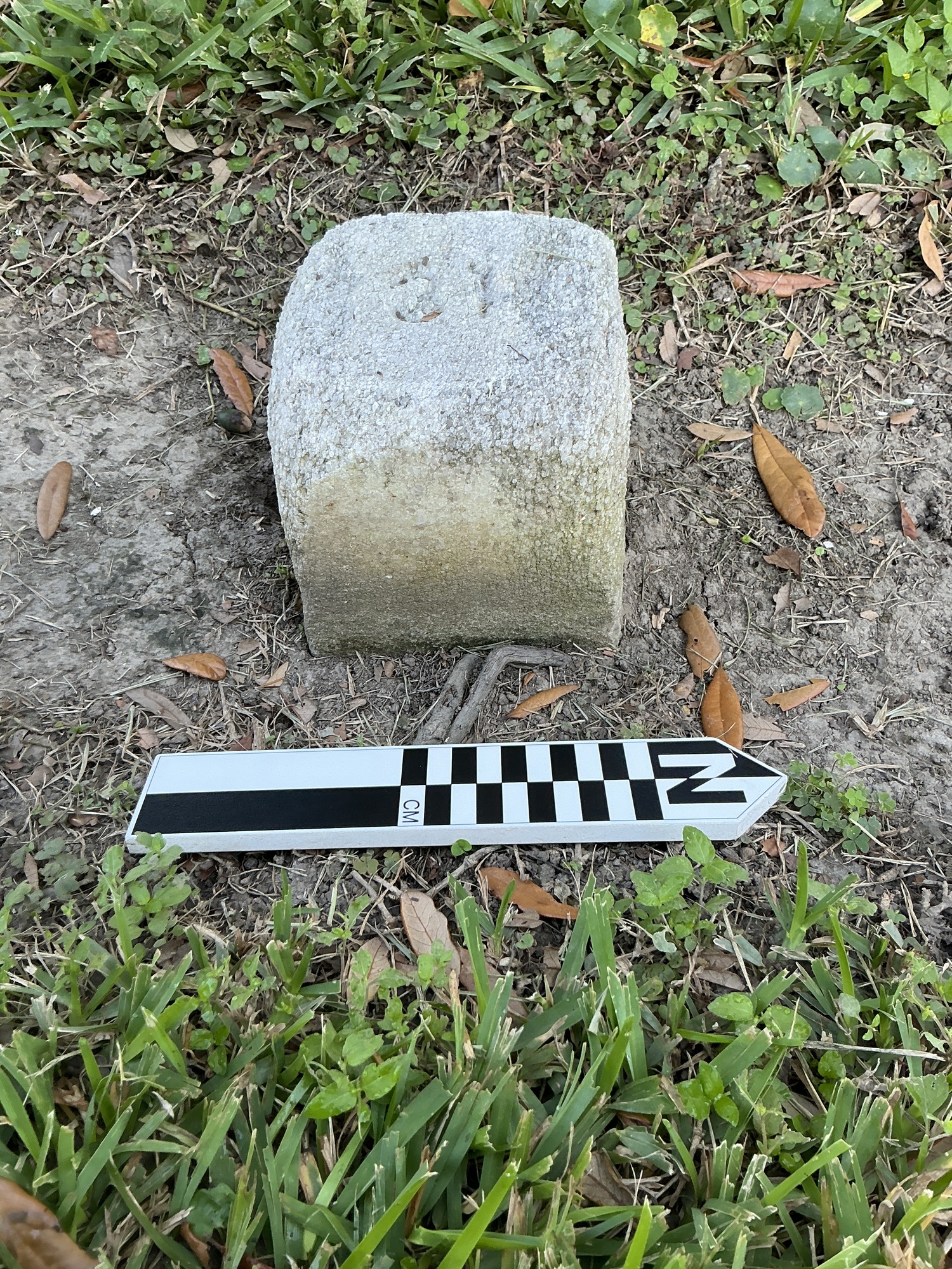 Extra image of flat marble marker