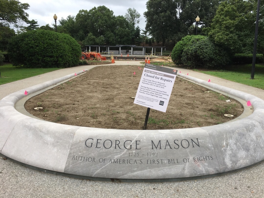 The George Mason Memorial under construction