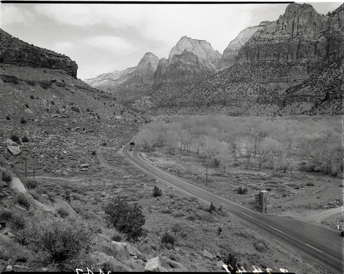 Park road from entrance to entrance station, South Entrance.