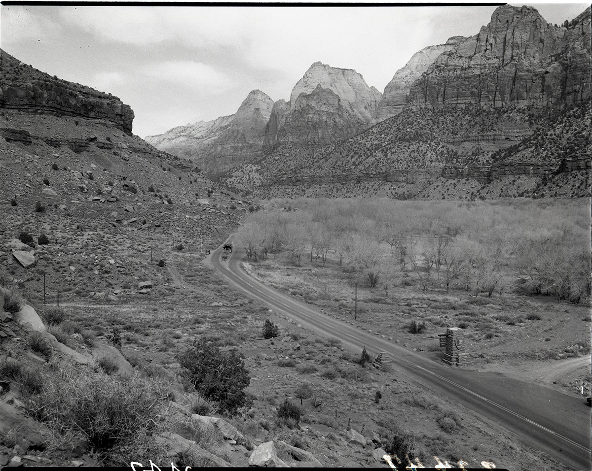 Park road from entrance to entrance station, South Entrance.