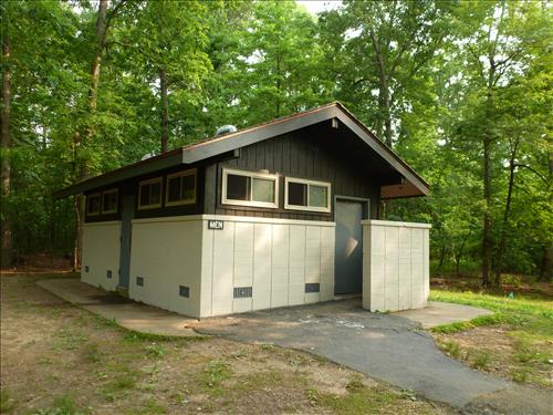 Rehab Oak Ridge C-loop Comfort Station in Prince William Forest Park in June 2015