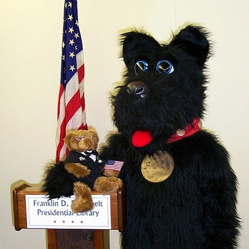 Nat meets Fala at the Franklin D. Roosevelt Library and Museum