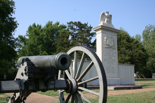 Just off the Parkway, Tupelo National Battlefield commemorates this Civil War battle.