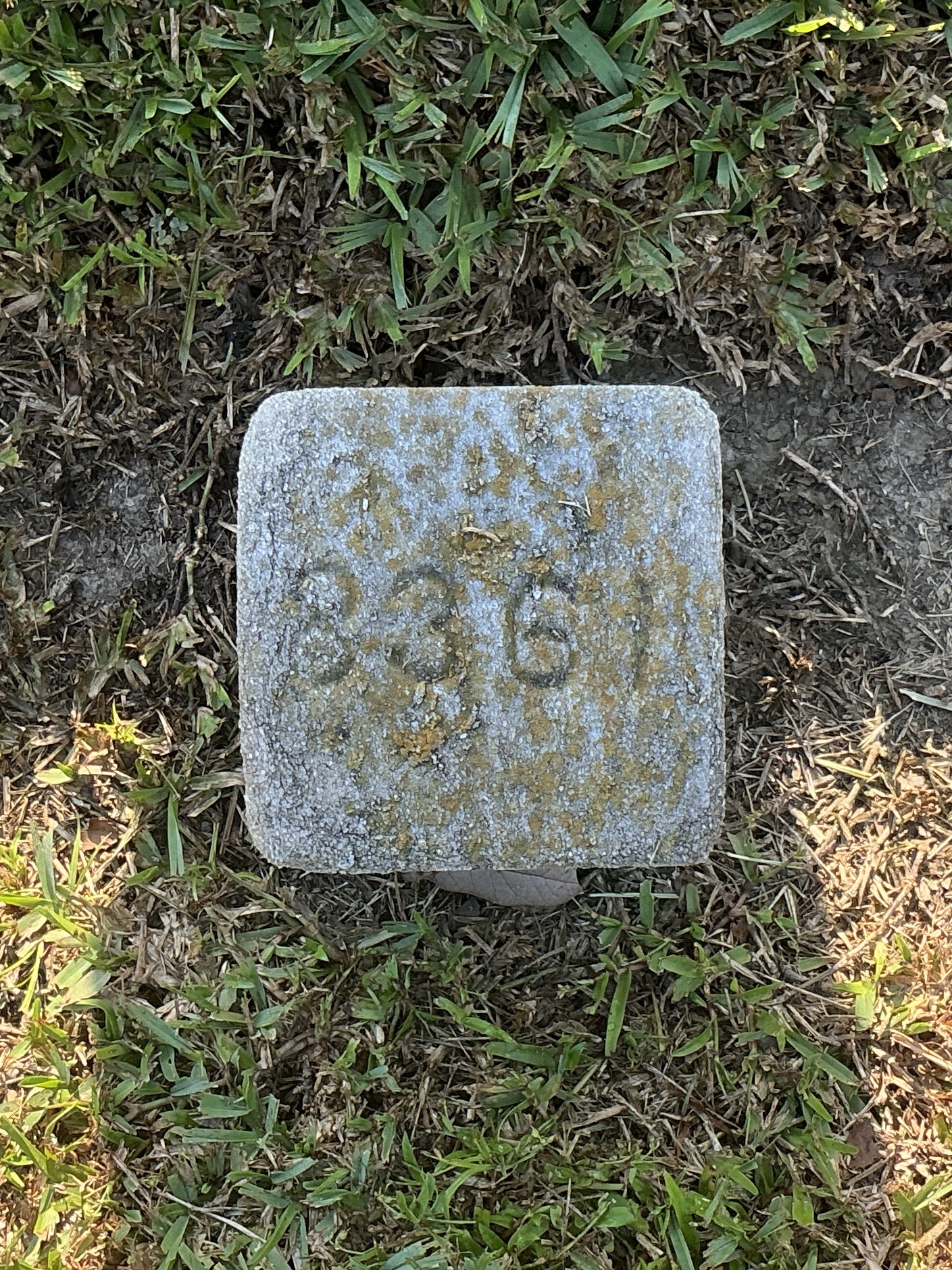 Top of flat marble marker