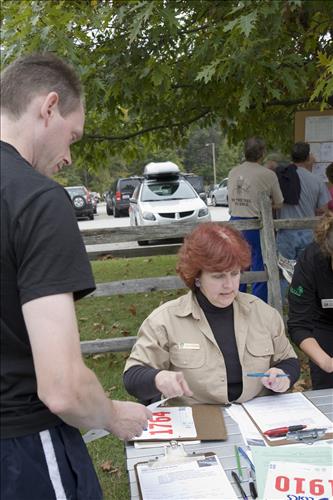 Fall Fun Run registration volunteer