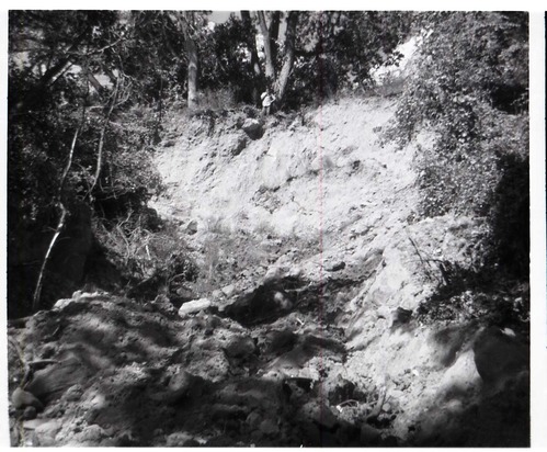 BW photo of a rock slide at the gateway to the narrows.