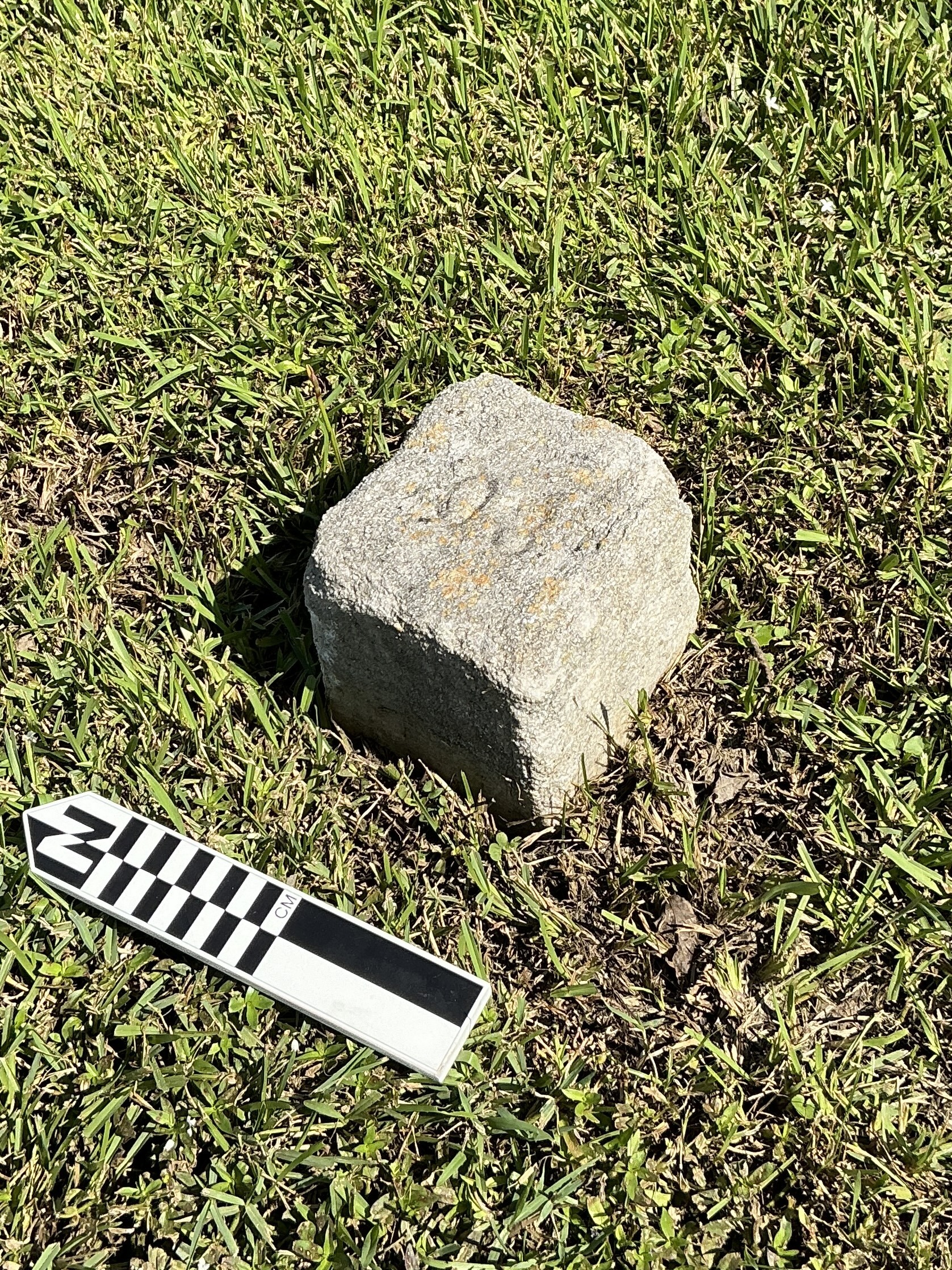 Extra image of flat marble marker