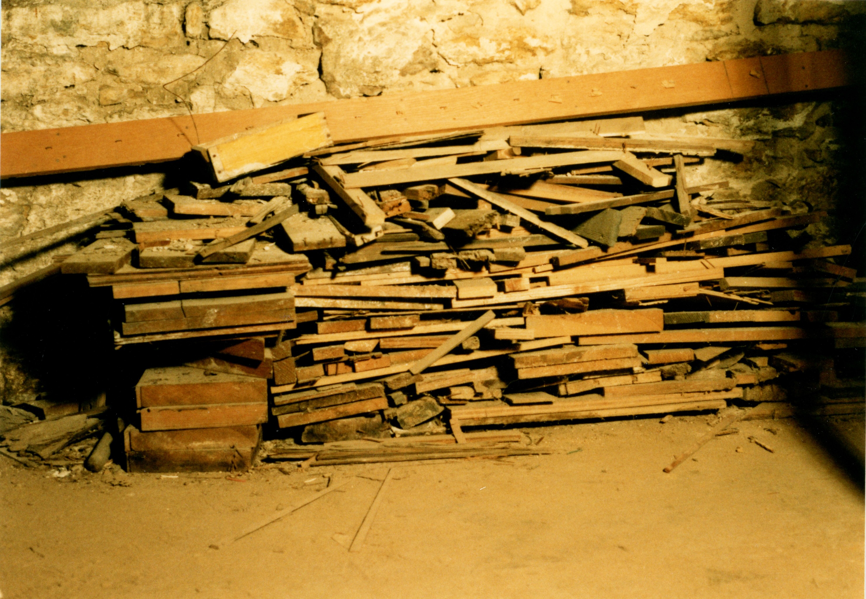 Basement HSTR 003 northwest wood pile