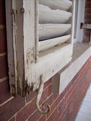 FOWA-Damaged Shutters on Officer's Quarters at Fort Washington Park, April 9, 2009