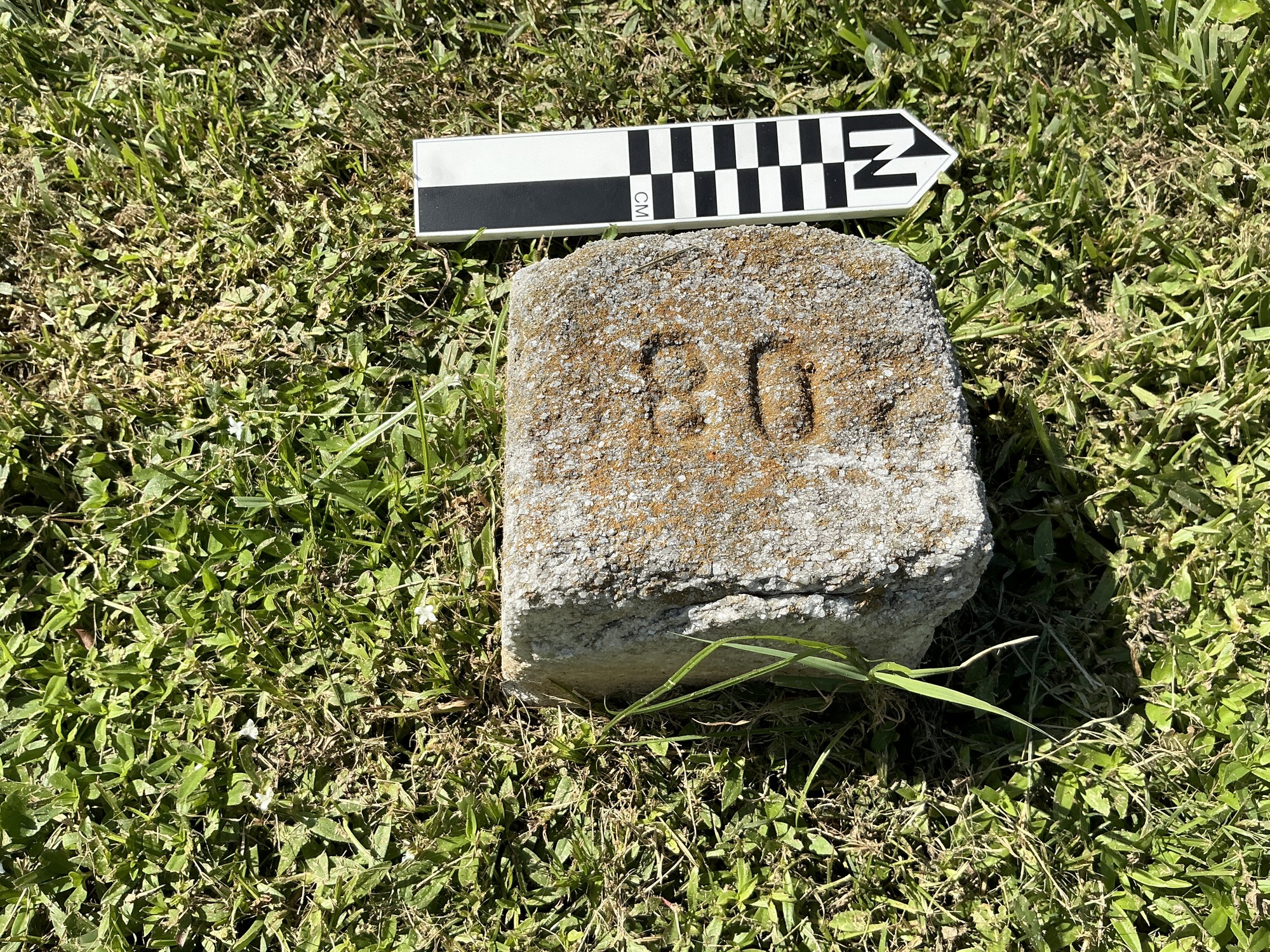 Extra image of flat marble marker