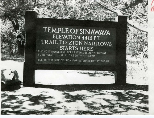 Temple of Sinawava sign at trailhead to the Narrows.