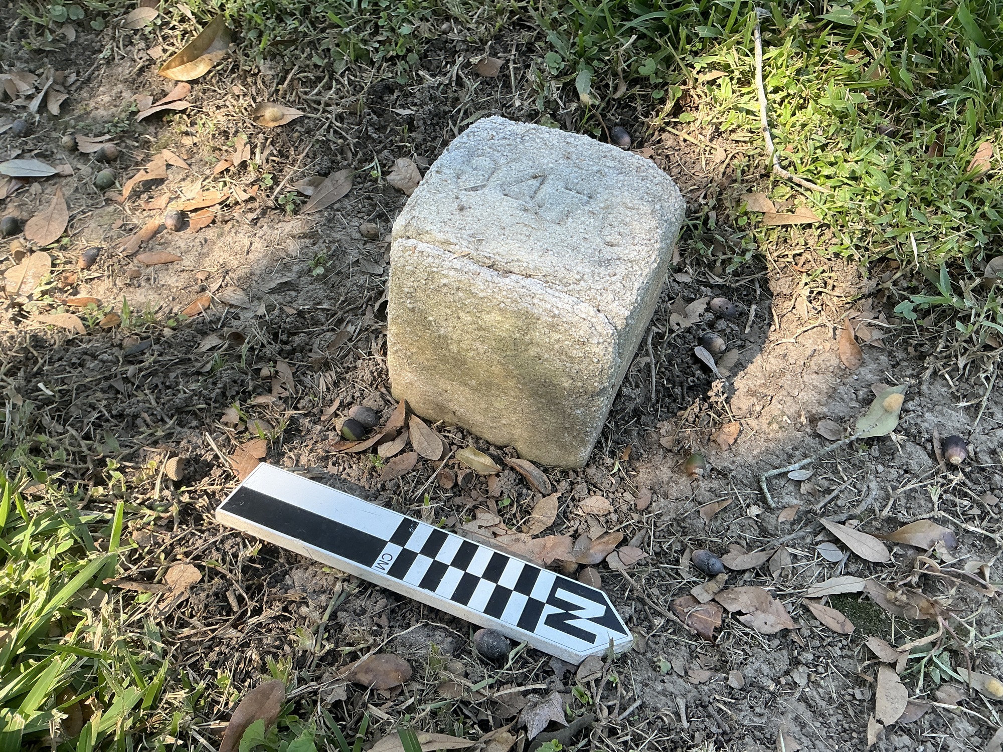 Extra image of flat marble marker