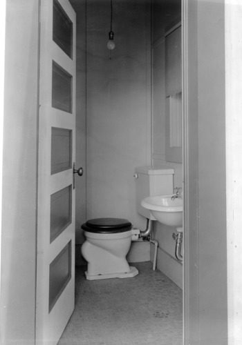 Toilet and wash room conveniences at White Wolf Lodge.