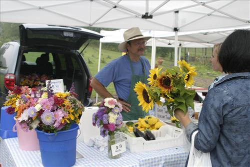 Countryside Conservancy vendors at the Countryside Farmers' Market in Peninsula, Ohio